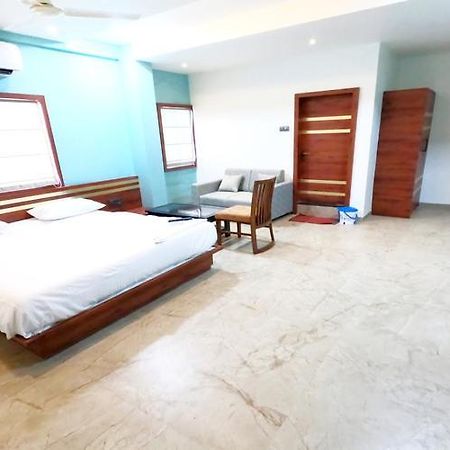 שירדי Hotel United House מראה חיצוני תמונה